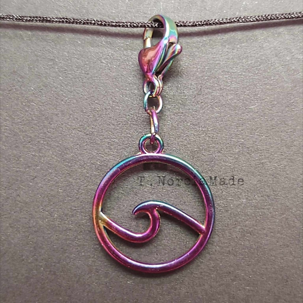 Wave Charm: Single